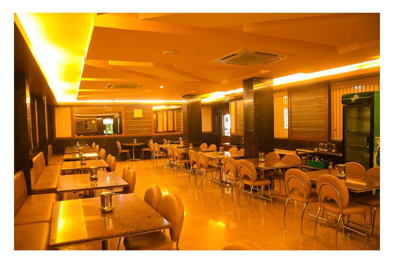 Hotel Sr Tiruchendur Tiruchchendur Exterior photo