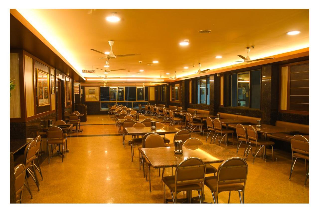 Hotel Sr Tiruchendur Tiruchchendur Exterior photo